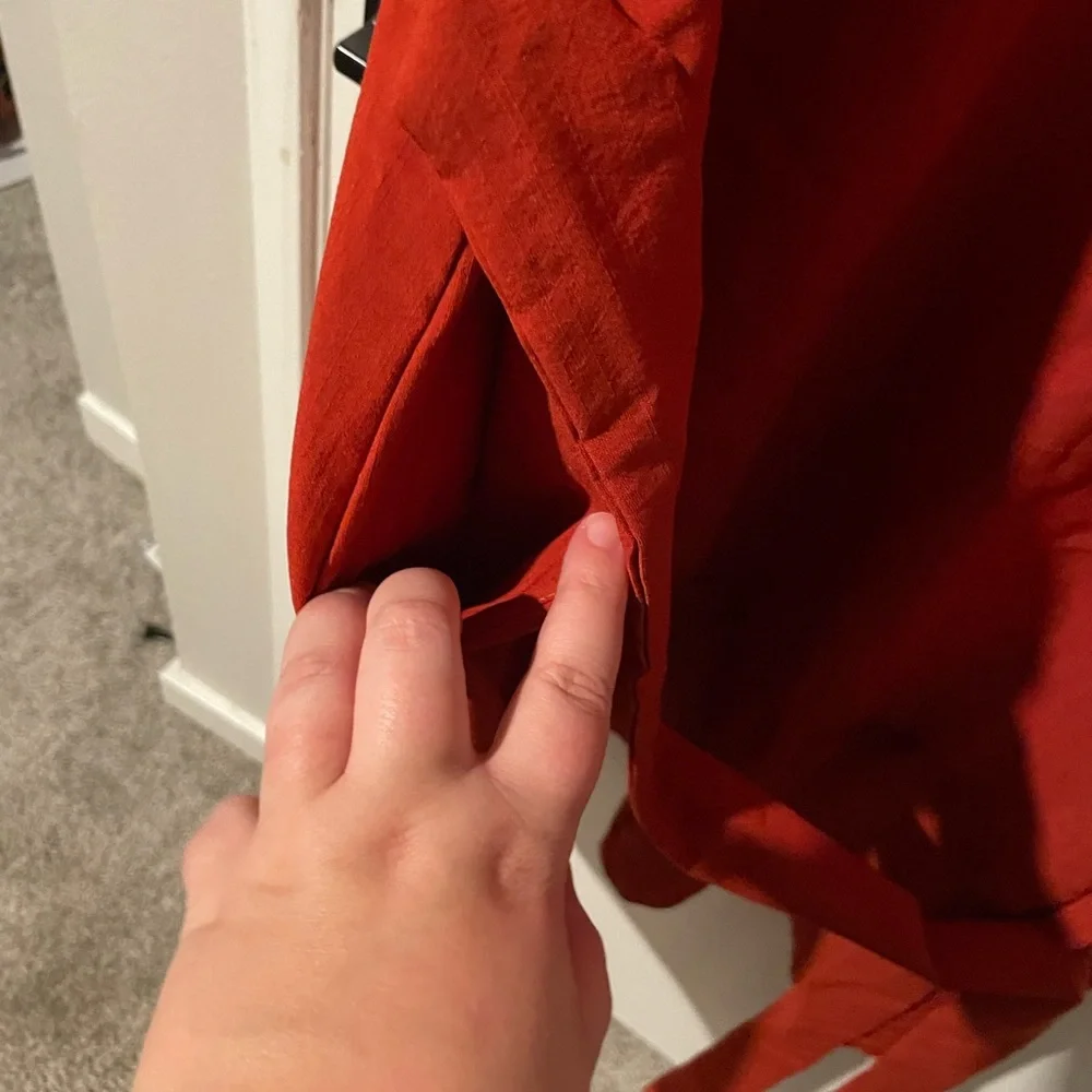 NWT Emery Rose Burnt Orange V-Neck Dress - Picture 3 of 6
